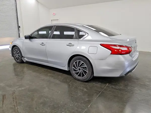 1N4AL3APXHC274945 2017 NISSAN ALTIMA - Image 2