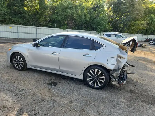 1N4AL3APXHC278817 2017 NISSAN ALTIMA - Image 2
