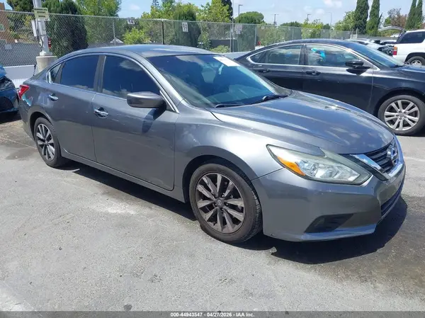 1N4AL3APXHC281507 2017 NISSAN ALTIMA - Image 1