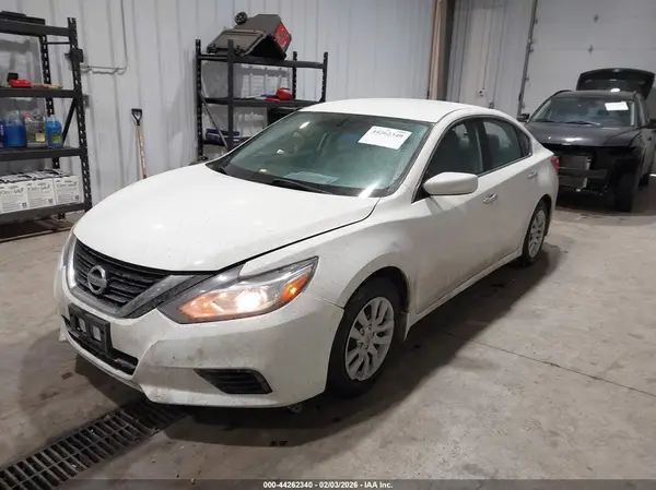 1N4AL3APXHC281961 2017 NISSAN ALTIMA - Image 2