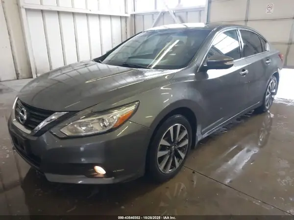 1N4AL3APXHC282897 2017 NISSAN ALTIMA - Image 2