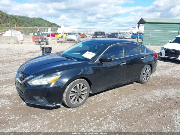 1N4AL3APXHC284780 2017 NISSAN ALTIMA - Image 2