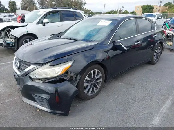 1N4AL3APXHC285279 2017 NISSAN ALTIMA - Image 2