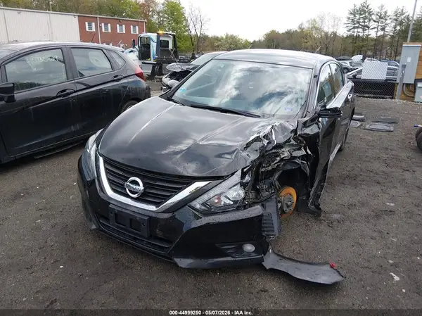 1N4AL3APXHC285718 2017 NISSAN ALTIMA - Image 2