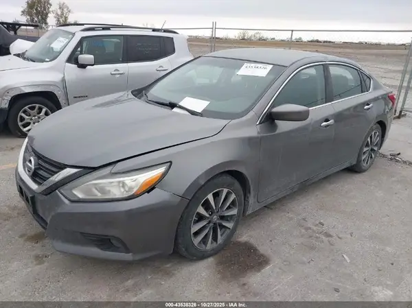 1N4AL3APXHC288229 2017 NISSAN ALTIMA - Image 2