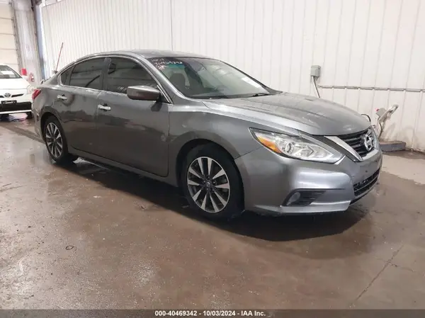 1N4AL3APXHC293141 2017 NISSAN ALTIMA - Image 1