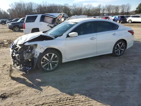 1N4AL3APXHC297951 2017 NISSAN ALTIMA - Image 1