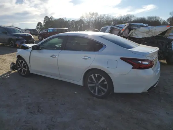 1N4AL3APXHC297951 2017 NISSAN ALTIMA - Image 2