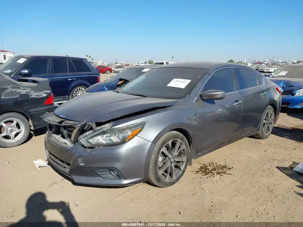 1N4AL3APXHC298811 2017 NISSAN ALTIMA - Image 2