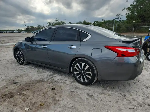 1N4AL3APXHC478774 2017 NISSAN ALTIMA - Image 2