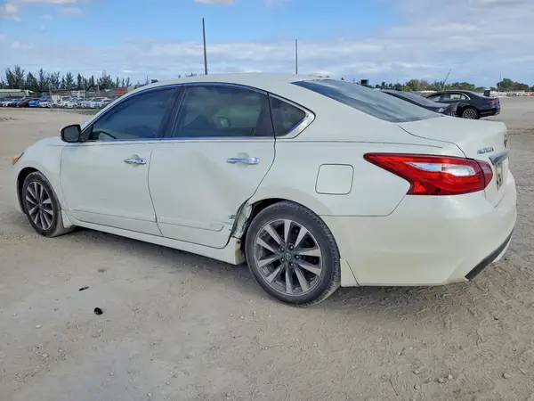 1N4AL3APXHC479021 2017 NISSAN ALTIMA - Image 2