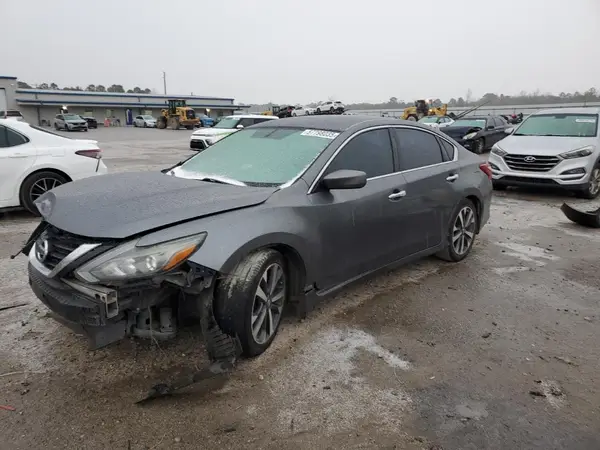 1N4AL3APXHC481674 2017 NISSAN ALTIMA - Image 1