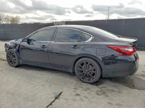 1N4AL3APXHC484221 2017 NISSAN ALTIMA - Image 2