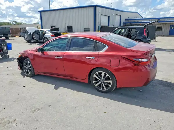 1N4AL3APXHC484896 2017 NISSAN ALTIMA - Image 2