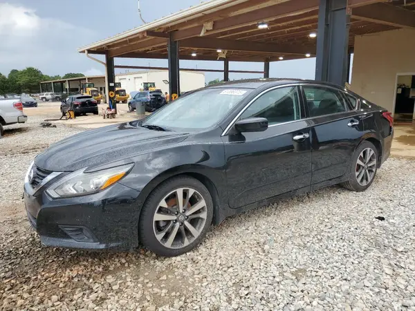 1N4AL3APXHC486986 2017 NISSAN ALTIMA - Image 1