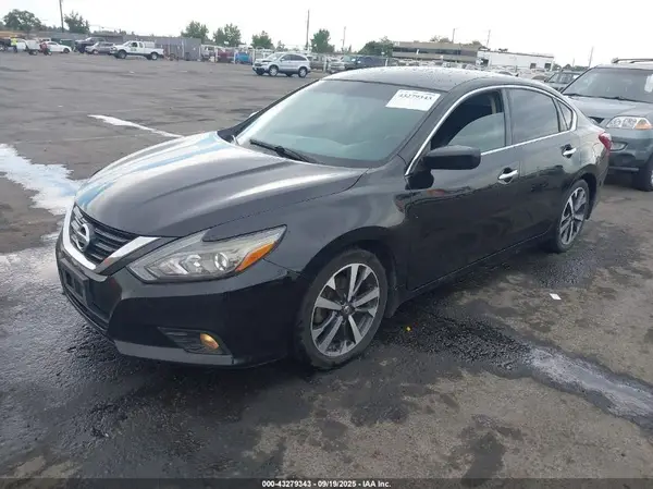1N4AL3APXHC496255 2017 NISSAN ALTIMA - Image 2