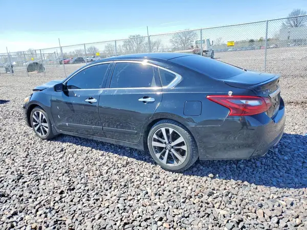 1N4AL3APXHN303915 2017 NISSAN ALTIMA - Image 2