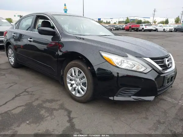 1N4AL3APXHN317927 2017 NISSAN ALTIMA - Image 1