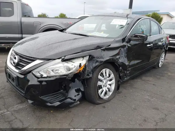 1N4AL3APXHN317927 2017 NISSAN ALTIMA - Image 2