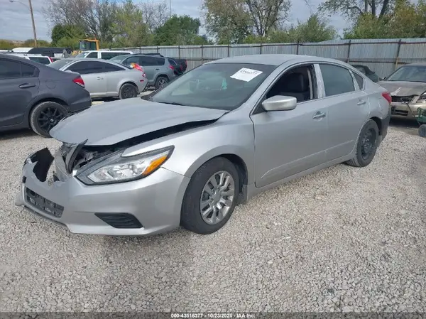 1N4AL3APXHN330497 2017 NISSAN ALTIMA - Image 2