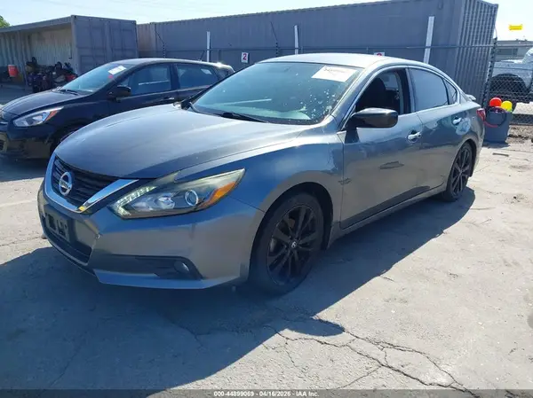 1N4AL3APXHN349809 2017 NISSAN ALTIMA - Image 2