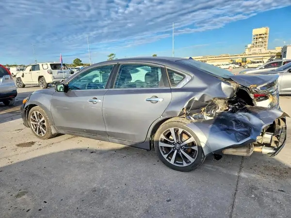 1N4AL3APXHN352581 2017 NISSAN ALTIMA - Image 2