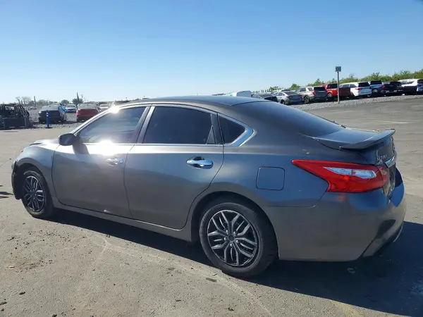 1N4AL3APXHN352631 2017 NISSAN ALTIMA - Image 2