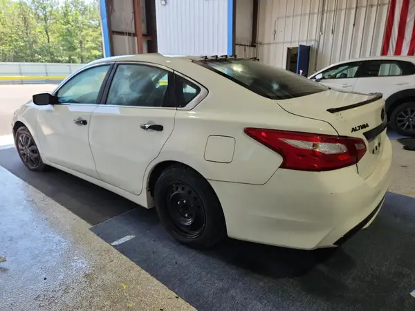 1N4AL3APXHN353827 2017 NISSAN ALTIMA - Image 2