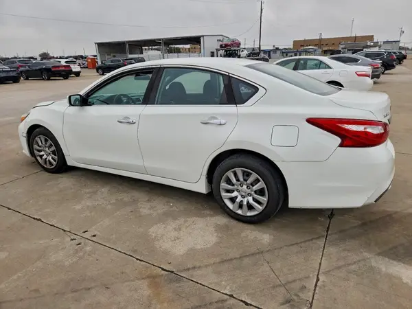 1N4AL3APXHN363757 2017 NISSAN ALTIMA - Image 2