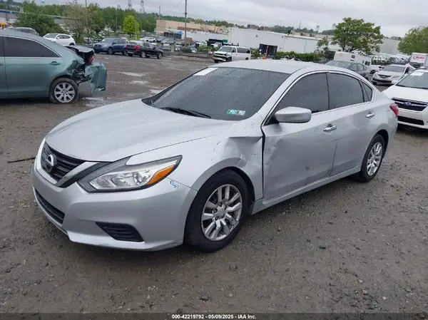 1N4AL3APXHN365430 2017 NISSAN ALTIMA - Image 2