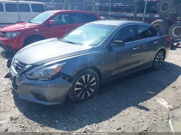1N4AL3APXJC100962 2018 NISSAN ALTIMA - Image 2