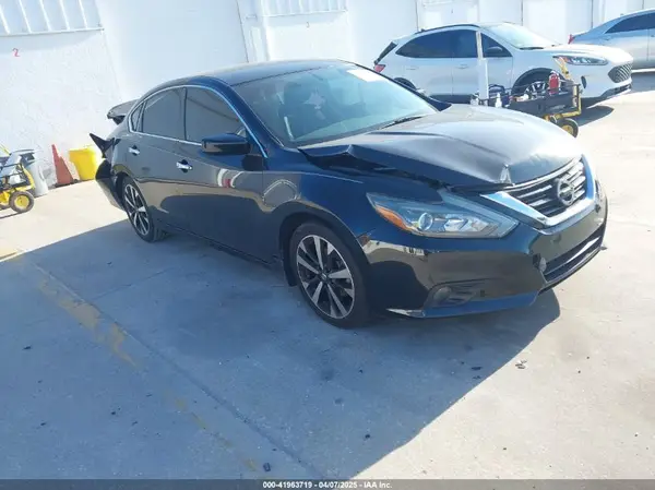 1N4AL3APXJC104316 2018 NISSAN ALTIMA - Image 1