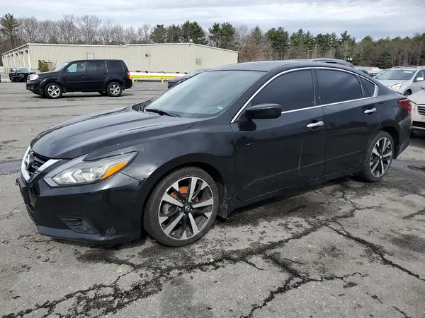 1N4AL3APXJC104364 2018 NISSAN ALTIMA - Image 1