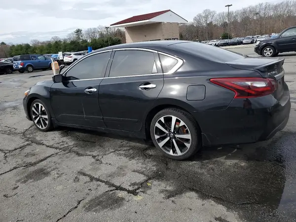 1N4AL3APXJC104364 2018 NISSAN ALTIMA - Image 2