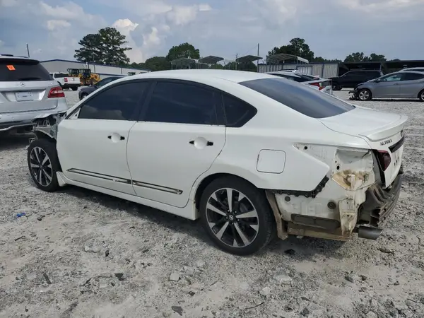 1N4AL3APXJC104817 2018 NISSAN ALTIMA - Image 2