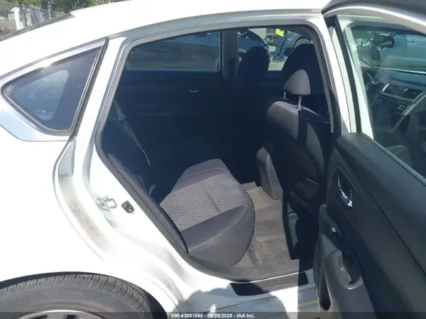 1N4AL3APXJC104834 2018 NISSAN ALTIMA - Image 8