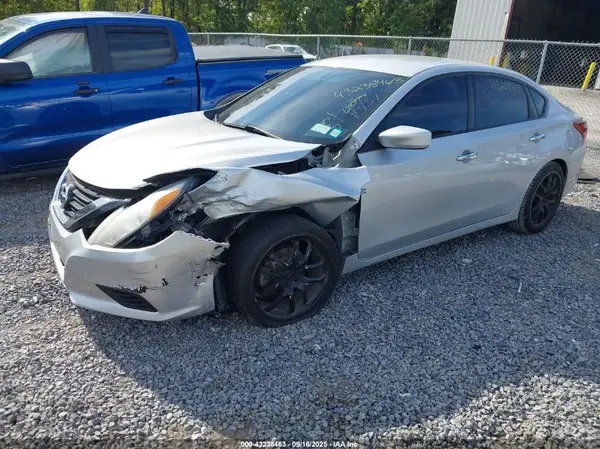 1N4AL3APXJC106227 2018 NISSAN ALTIMA - Image 2