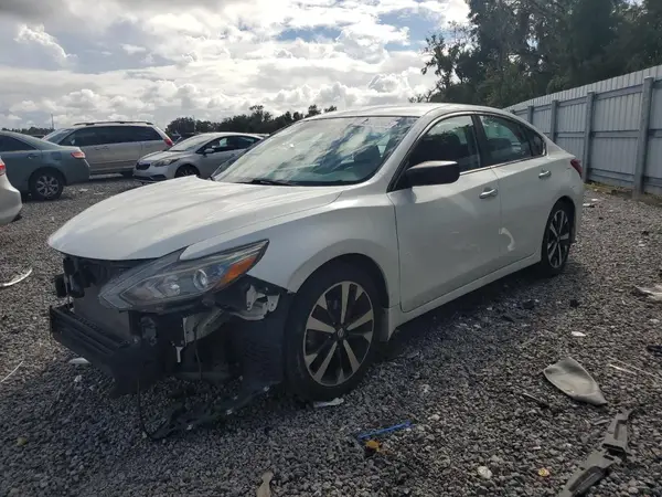 1N4AL3APXJC107023 2018 NISSAN ALTIMA - Image 1