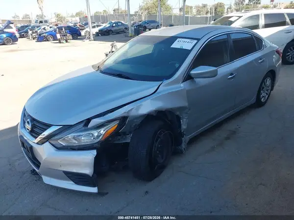 1N4AL3APXJC110083 2018 NISSAN ALTIMA - Image 2