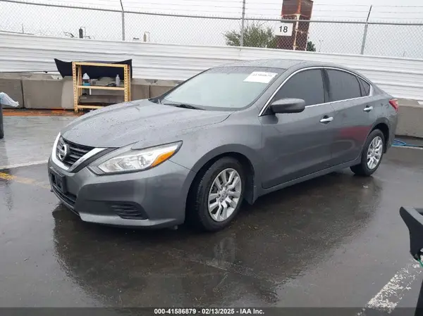1N4AL3APXJC110505 2018 NISSAN ALTIMA - Image 2