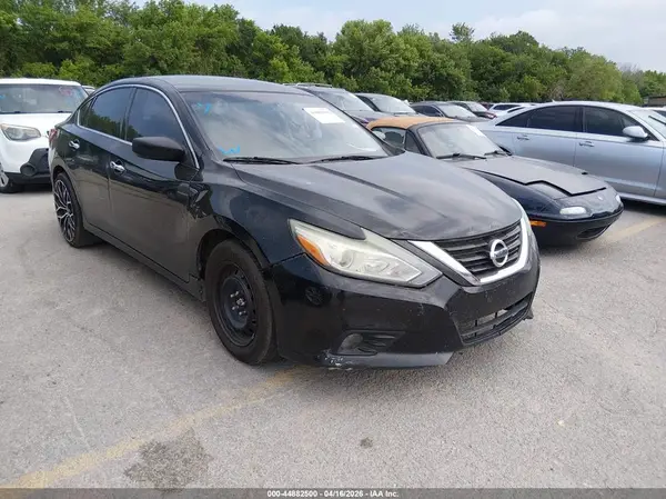 1N4AL3APXJC110861 2018 NISSAN ALTIMA - Image 1