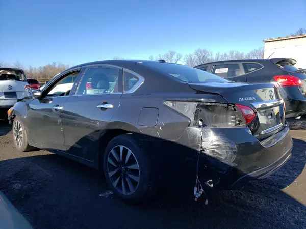 1N4AL3APXJC110987 2018 NISSAN ALTIMA - Image 2