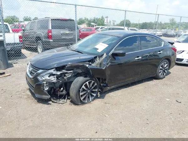 1N4AL3APXJC111900 2018 NISSAN ALTIMA - Image 2