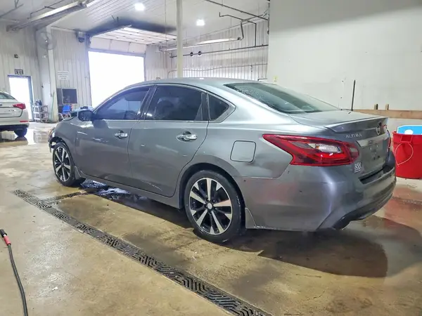 1N4AL3APXJC112612 2018 NISSAN ALTIMA - Image 2