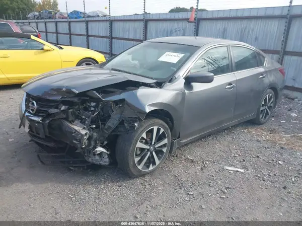 1N4AL3APXJC113856 2018 NISSAN ALTIMA - Image 2