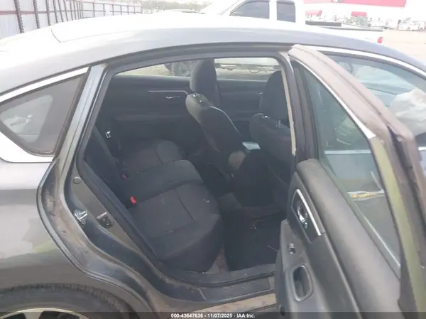 1N4AL3APXJC113856 2018 NISSAN ALTIMA - Image 8