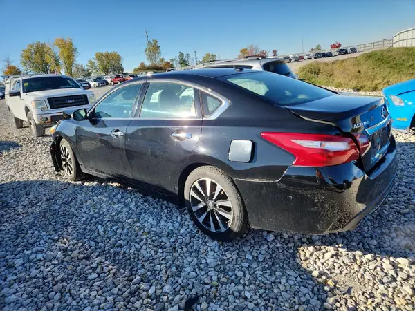 1N4AL3APXJC114277 2018 NISSAN ALTIMA - Image 2
