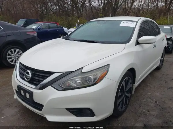 1N4AL3APXJC115073 2018 NISSAN ALTIMA - Image 2