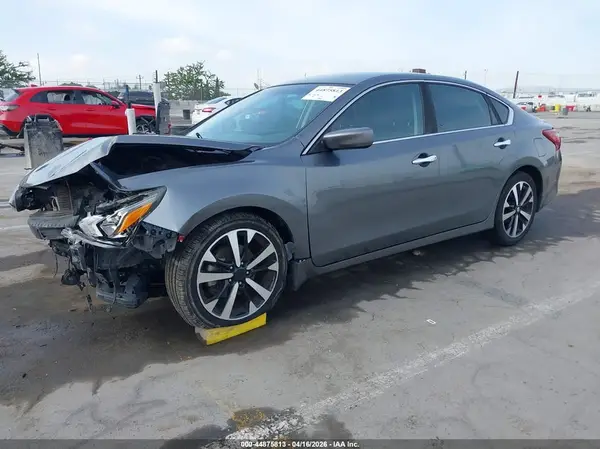 1N4AL3APXJC117261 2018 NISSAN ALTIMA - Image 2