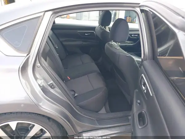 1N4AL3APXJC117261 2018 NISSAN ALTIMA - Image 8